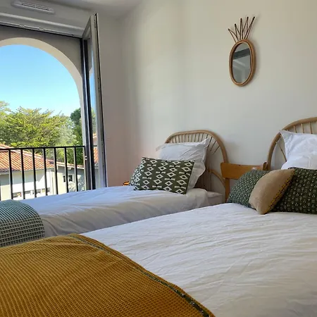 Two-bedroom Apartment, Sea Proximity * Lanton