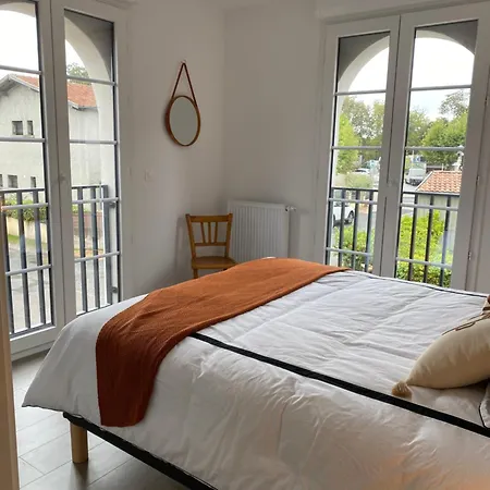 Two-bedroom Apartment, Sea Proximity 兰顿