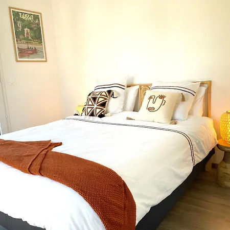 Apartment Two-bedroom Apartment, Sea Proximity